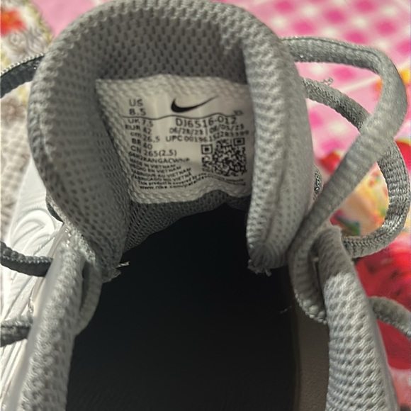 NWT Nike Baseball Gray DJ6516-012 Men's Size 8.5 - Picture 4 of 4